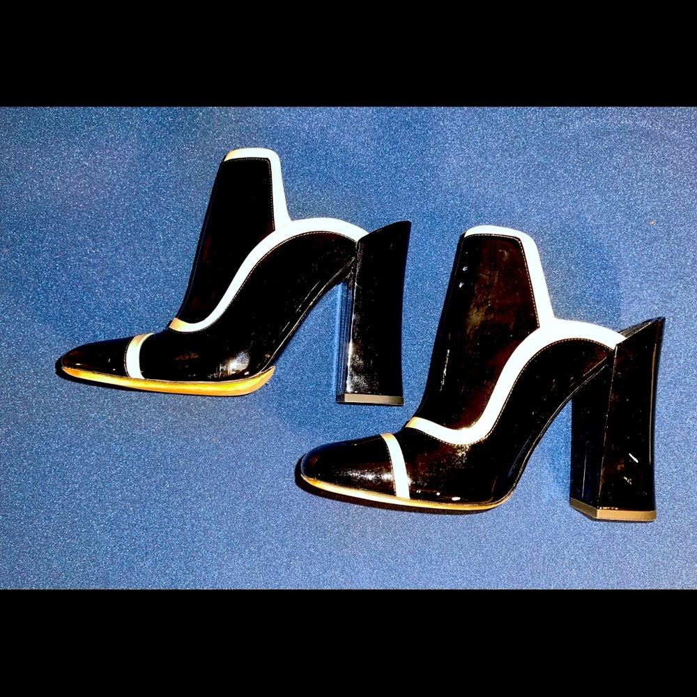 DEREK LAM Patent Leather Black/Tan Open Heel Pumps